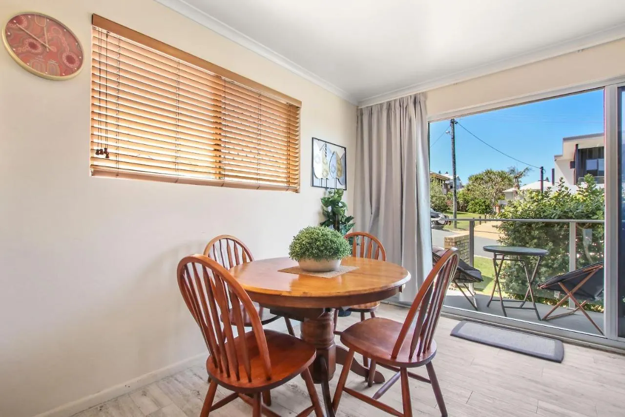 Rosalie Unit 1, 4 Margaret St, Kings Beach Caloundra Avustralya